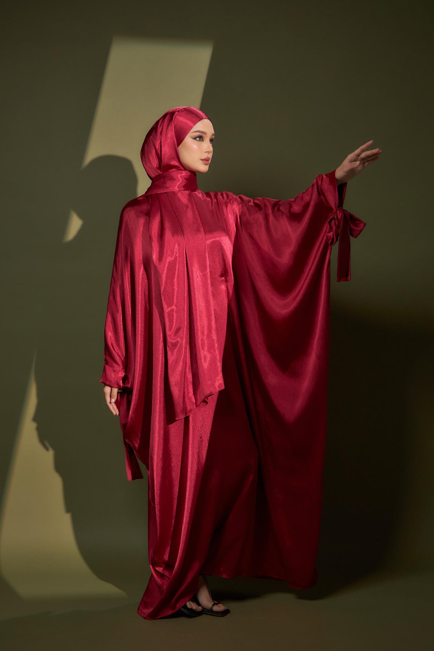 YASMEEN ABAYA